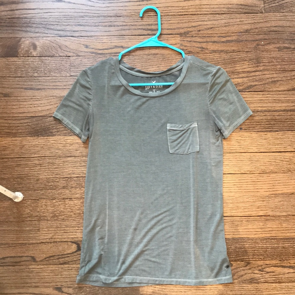 american eagle t shirt
